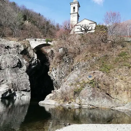 Panorama Sul Porto Valtravaglia